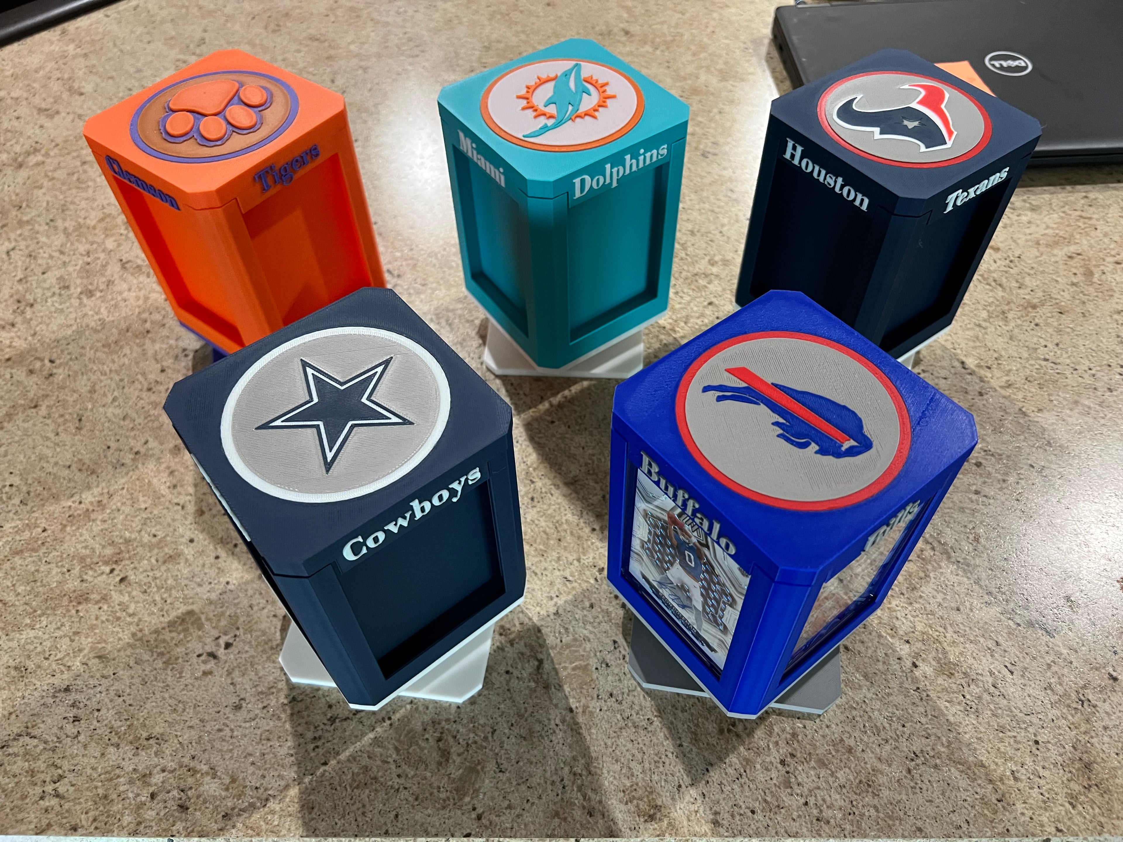 Custom Spinning Mag Display